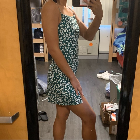 SOLD ON Ⓜ️ Princess Polly dress - Picture 2 of 5